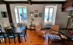 Gite La Coustourelle - Appartement T4 en coeur de village